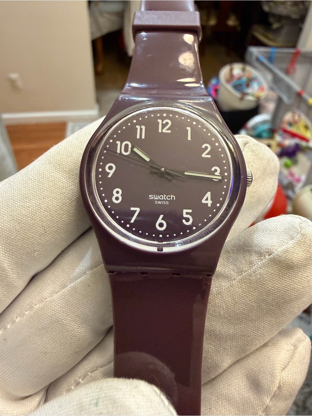 Vintage Swatch Originals Gent SHINY PLUM GV124 Quartz Purple Watch 34mm Swiss